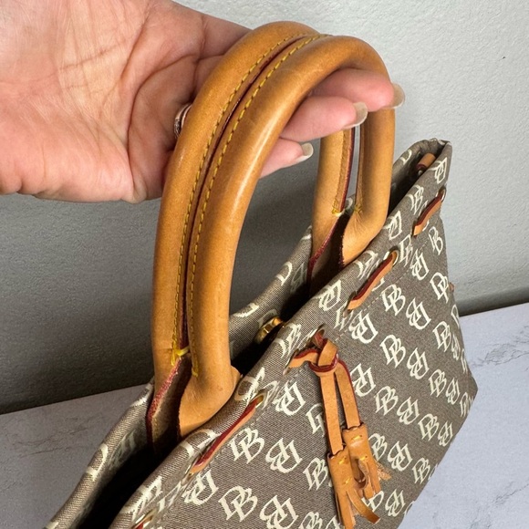 Dooney & Bourke Taupe Monogrammed Jacquard Tan Leather Trim Tassel Tote Handbag - Picture 2 of 11